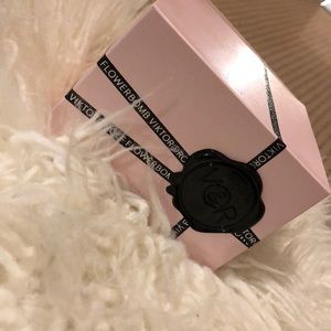 Viktor Rolf flower bomb body cream